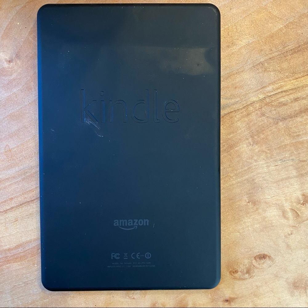 Kindle Fire - 1st Generation - Picture 2 of 9